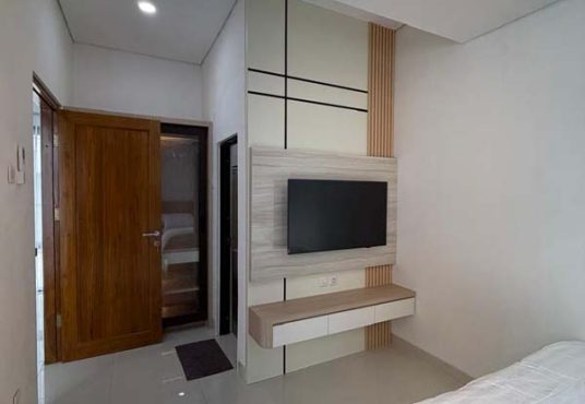 Rumah Mewah + 3 Villa Private Pool di Palagan — Hunian & Investasi Elite