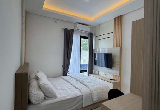 Rumah Mewah + 3 Villa Private Pool di Palagan — Hunian & Investasi Elite