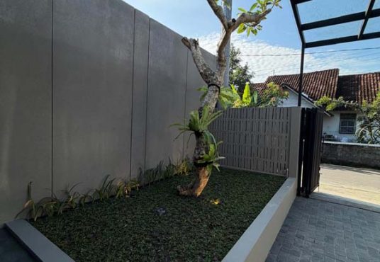 Rumah Design Mewah Tanah Luas Full Furnished di Purwomartani Kalasan