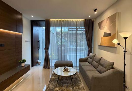Rumah Design Mewah Tanah Luas Full Furnished di Purwomartani Kalasan