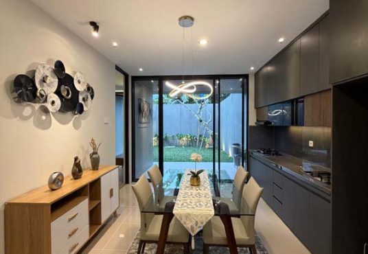 Rumah Design Mewah Tanah Luas Full Furnished di Purwomartani Kalasan