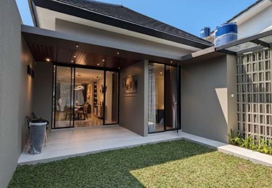 Rumah Design Mewah Tanah Luas Full Furnished di Purwomartani Kalasan