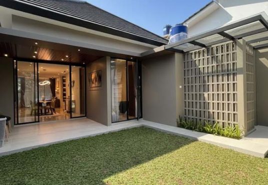 Rumah Design Mewah Tanah Luas Full Furnished di Purwomartani Kalasan