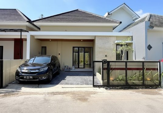 Rumah Cantik Limasan Modern Kekinian di Catur Harjo Sleman