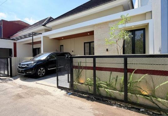 Rumah Cantik Limasan Modern Kekinian di Catur Harjo Sleman