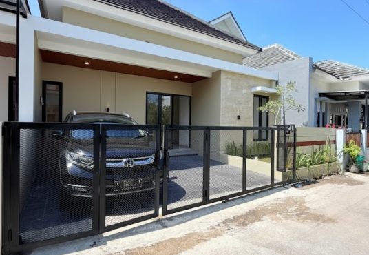 Rumah Cantik Limasan Modern Kekinian di Catur Harjo Sleman