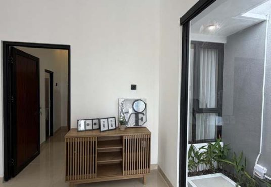Rumah Mewah 2 Lantai Kontemporer Modern Furnished Timur Kampus UII