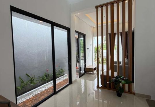 Rumah Mewah 2 Lantai Kontemporer Modern Furnished Timur Kampus UII