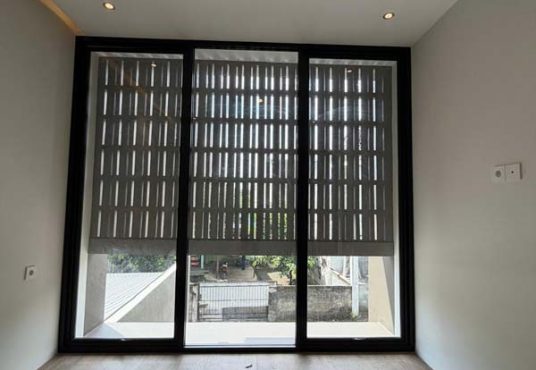 Rumah Mewah 2 Lantai Full Furnished Dekat UGM