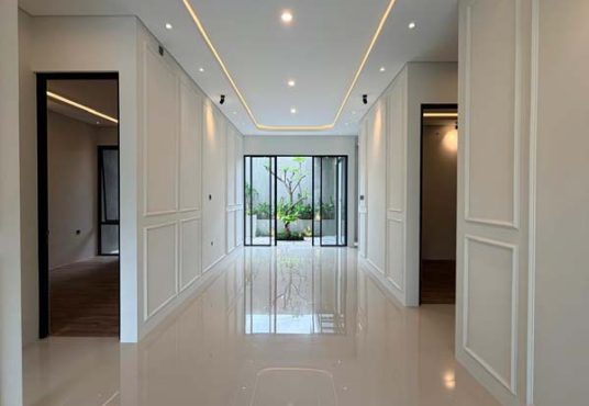 Rumah Cantik Tanah Luas Design Industrial Modern Purwomartani