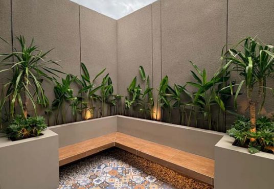 Rumah Cantik Tanah Luas Design Industrial Modern Purwomartani