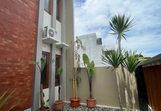 Rumah 2 lantai Semi Furnished Tanah Luas Tamanmartani dekat Prambanan