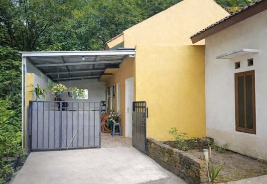 Rumah Asri Tegaltirto Berbah dekat Lava Bantal