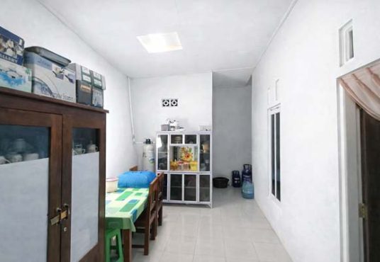 Rumah Asri Tegaltirto Berbah dekat Lava Bantal