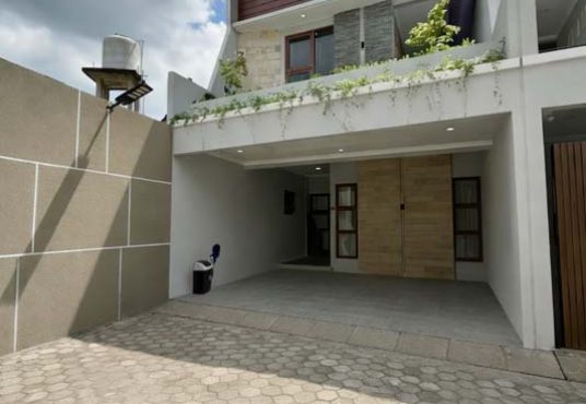 Rumah Baru Mewah Full Furnished Premium Di Cluster Eksklusif Dalam Ringroad Gedong Kuning