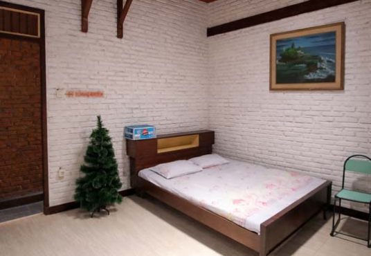 Rumah Joglo Tanah Luas Lingkungan Sejuk dan Asri di Jakal km 15 Bendosari Pakem