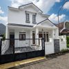 Hunian Modern Klasik 2 Lantai Fasade Mewah Siap Huni di Perumahan Griya Perwita Wisata dekat UII