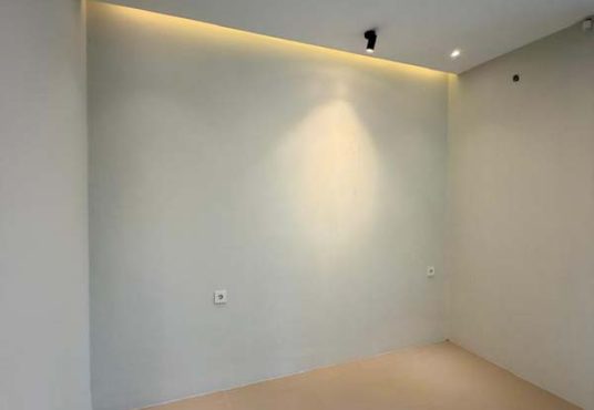 Rumah Baru Industrial Modern di dalam perumahan eksklusif Jakal km 14 dekat Kampus UII