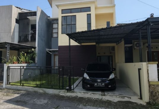 Rumah 2 lantai minimalis Jl. Damai Jakal km 8 dekat UGM