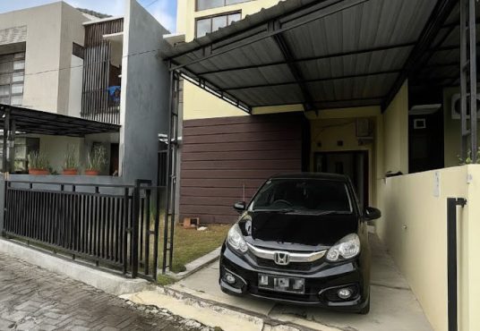 Rumah 2 lantai minimalis Jl. Damai Jakal km 8 dekat UGM