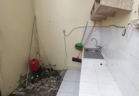 Rumah 2 lantai minimalis Jl. Damai Jakal km 8 dekat UGM