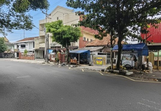 RUMAH + TANAH STRATEGIS DIJUAL DI JL. HAYAM WURUK BELAKANG MALIOBORO