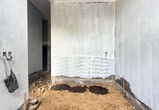 Rumah Limasan Modern Lingkungan Cluster Utara Pasar Godean