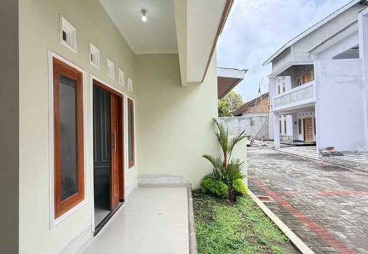 Rumah Baru Minimalis Modern Siap Huni Dalam Cluster Eksklusif Dekat Candi Sambisari