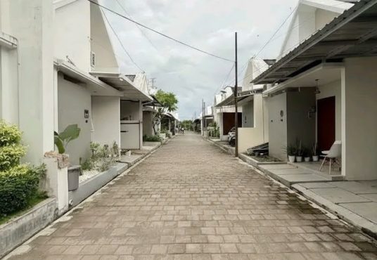 Rumah Cantik Bergaya Scandinavian di Jalan Imogiri Timur dekat Kampus UAD