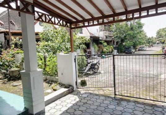 Rumah Luas dan Nyaman Di Perumahan Tiara Estate Plemburan dekat UGM