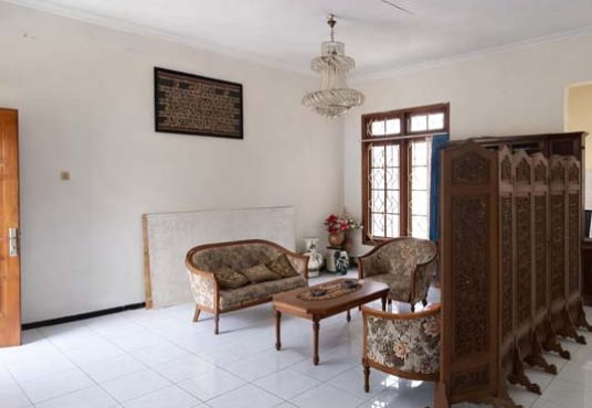 Rumah Luas dan Nyaman Di Perumahan Tiara Estate Plemburan dekat UGM