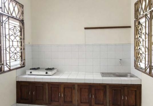 Rumah Luas dan Nyaman Di Perumahan Tiara Estate Plemburan dekat UGM