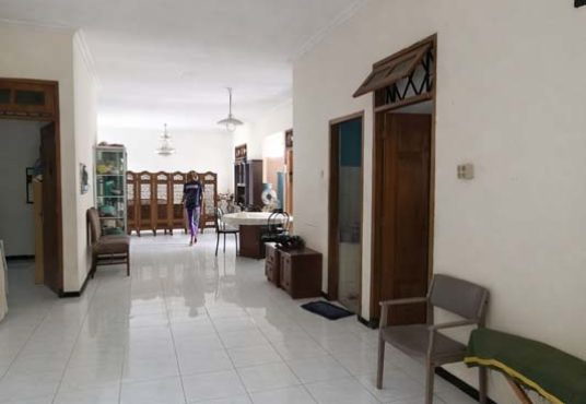 Rumah Luas dan Nyaman Di Perumahan Tiara Estate Plemburan dekat UGM