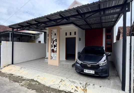 Rumah Baru Cantik Siap Huni Dekat Kampus UMY
