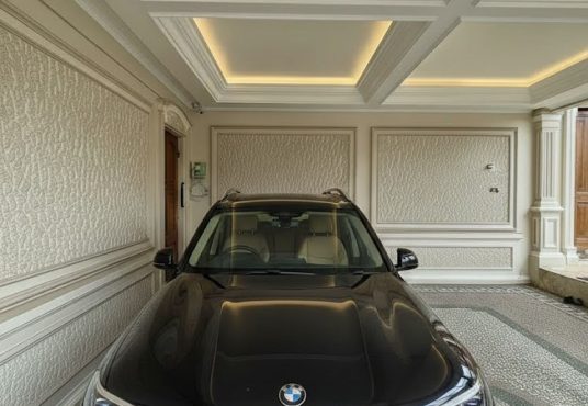 Rumah Villa Mewah Classic Mediteran dekat Tugu Jogja