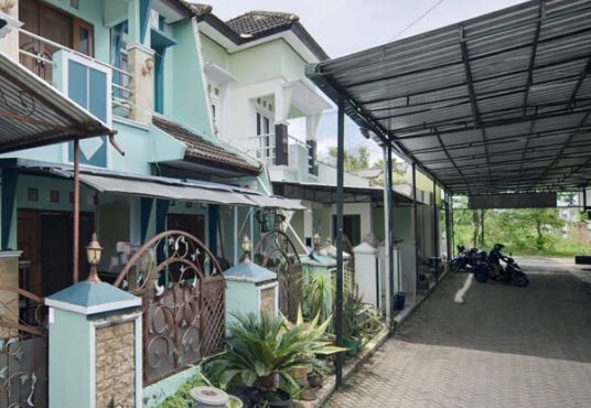 Rumah 2 Lantai Strategis di Perumahan Taman Asri Arum Sidoarum