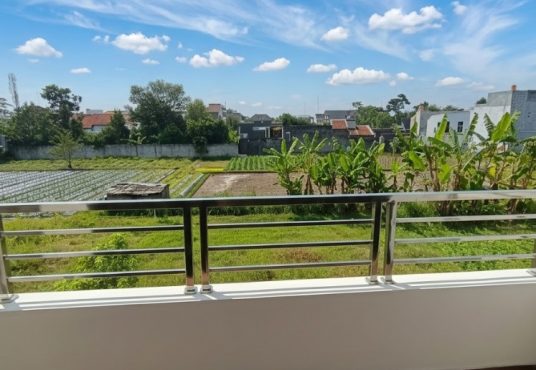 Bumi Sentosa 2 - Dijual Rumah 2 Lantai Baru Full Furnished Dekat SD Model