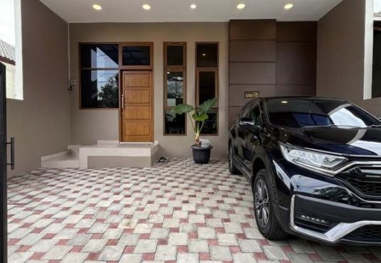 Rumah mewah 2 lantai kontemporer modern full furnished di Condongcatur