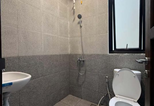 Rumah mewah 2 lantai kontemporer modern full furnished di Condongcatur