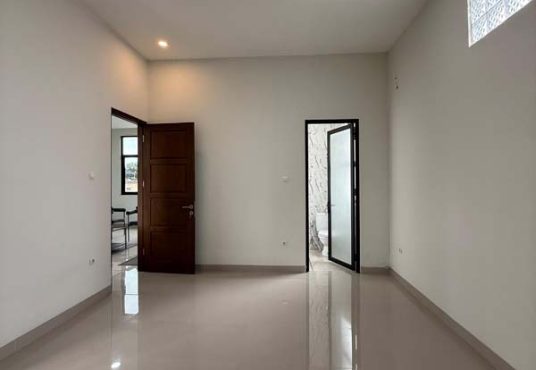 Rumah mewah 2 lantai kontemporer modern full furnished di Condongcatur
