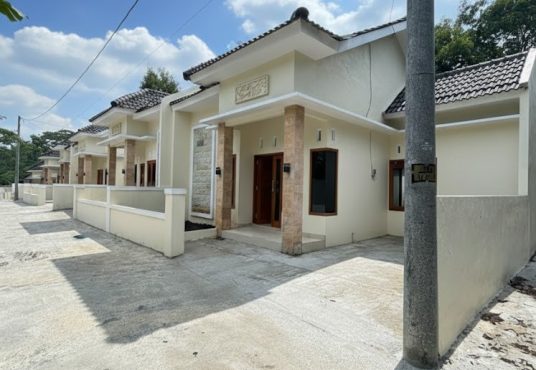 Graha Sejati 5 - Rumah Desain Mewah Harga Murah di Sleman Barat