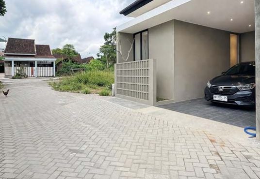 Rumah Baru Konsep Industrial Modern Dekat UGM & UII