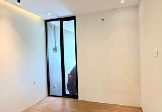 Rumah Baru Konsep Industrial Modern Dekat UGM & UII