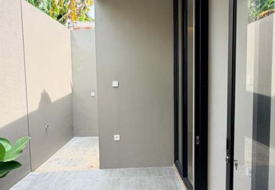 Rumah Baru Konsep Industrial Modern Dekat UGM & UII