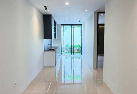 Rumah Baru Konsep Industrial Modern Dekat UGM & UII