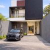 Rumah modern 2 lantai full furnished di kawasan Jalan Kaliurang Km.12 dekat UII
