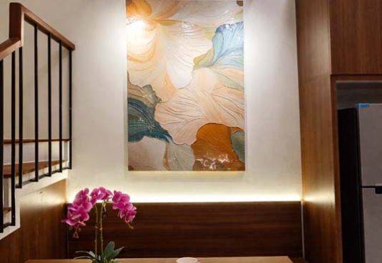 Rumah modern 2 lantai full furnished di kawasan Jalan Kaliurang Km.12 dekat UII