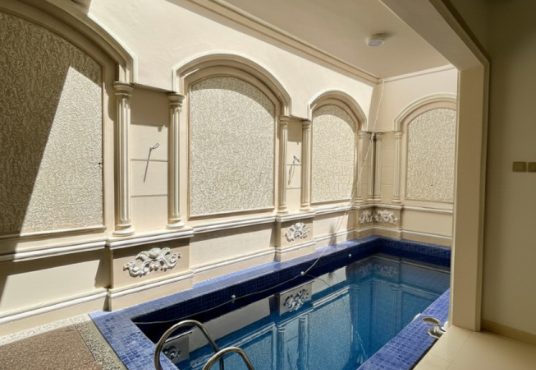 The Johar Mansion - Hunian Klasik Mediterania dengan Kolam Renang Pribadi