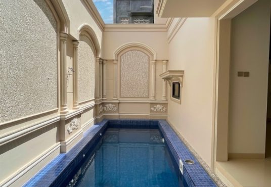 The Johar Mansion - Hunian Klasik Mediterania dengan Kolam Renang Pribadi