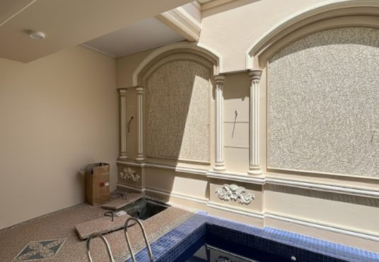 The Johar Mansion - Hunian Klasik Mediterania dengan Kolam Renang Pribadi